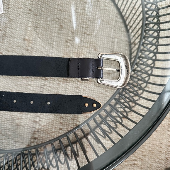 Western Belt, OS - Picture 8 of 11